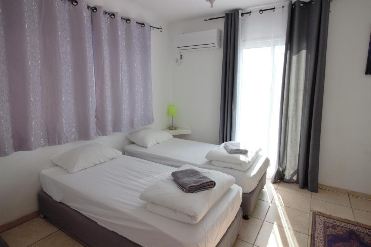 Chambre Double avec Salle de Bains Commune