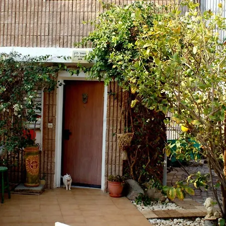 Marts Hideaway-2